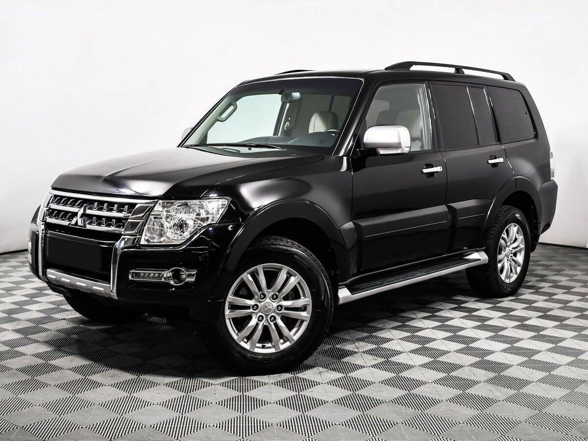 Купить Mitsubishi Pajero с пробегом. Посмотреть фото