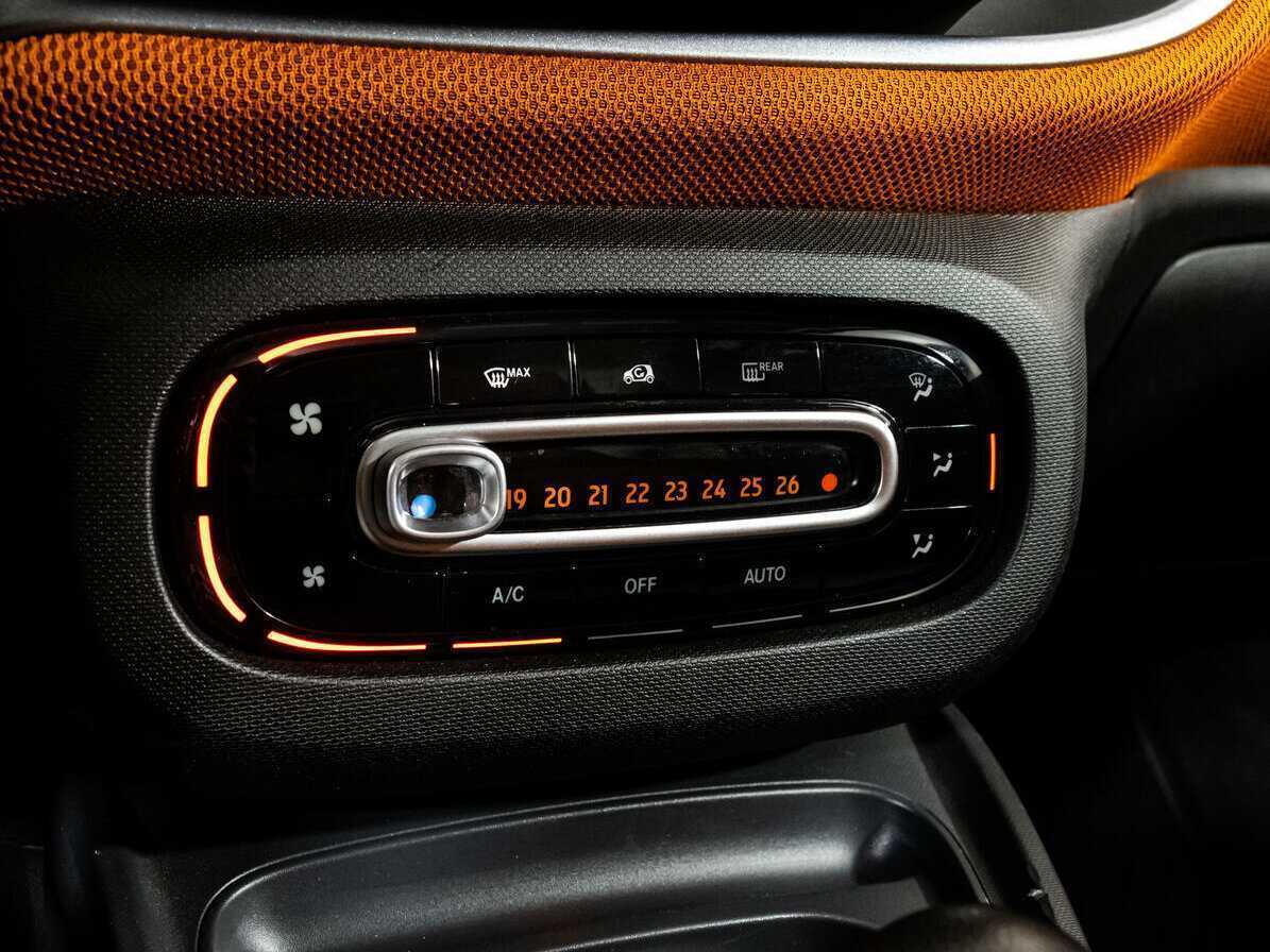 Купить Smart Fortwo с пробегом. Фото: #14