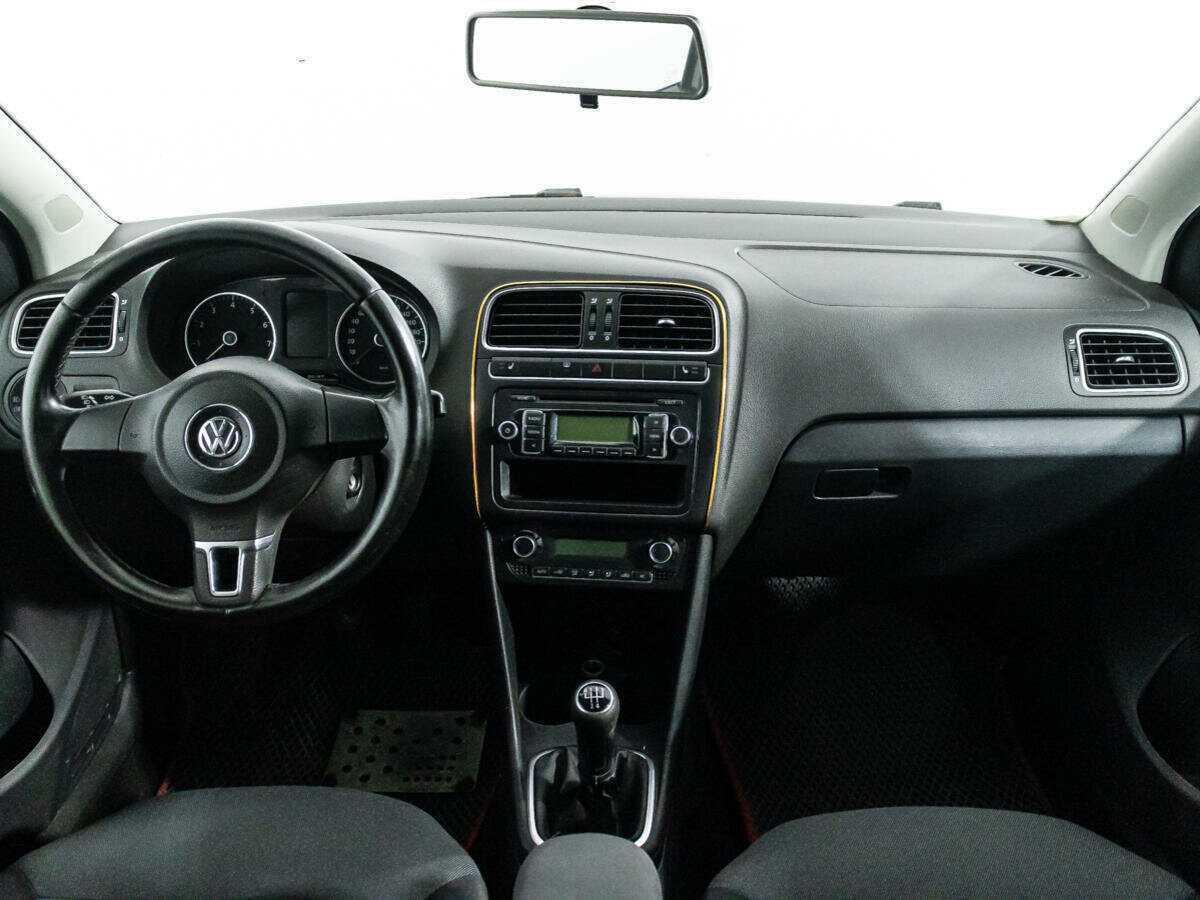 Купить Volkswagen Polo с пробегом. Фото: #12