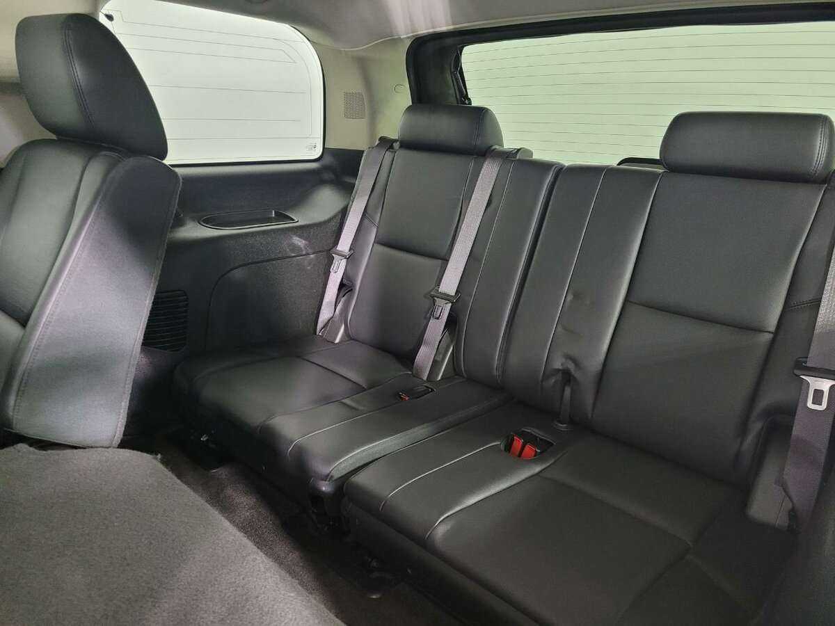 Купить Chevrolet Tahoe с пробегом. Фото: #16