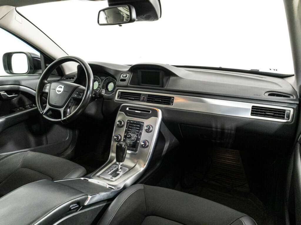 Купить Volvo XC70 с пробегом. Фото: #8