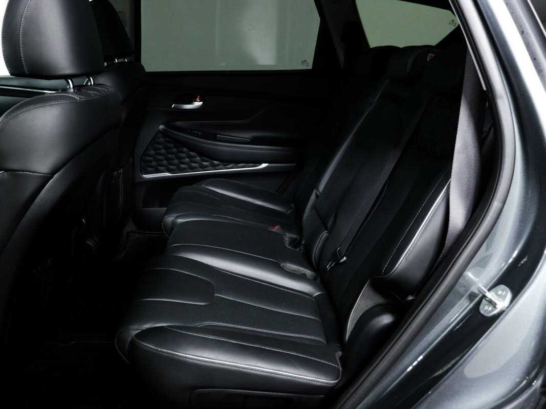 Купить Hyundai Santa Fe с пробегом. Фото: #11
