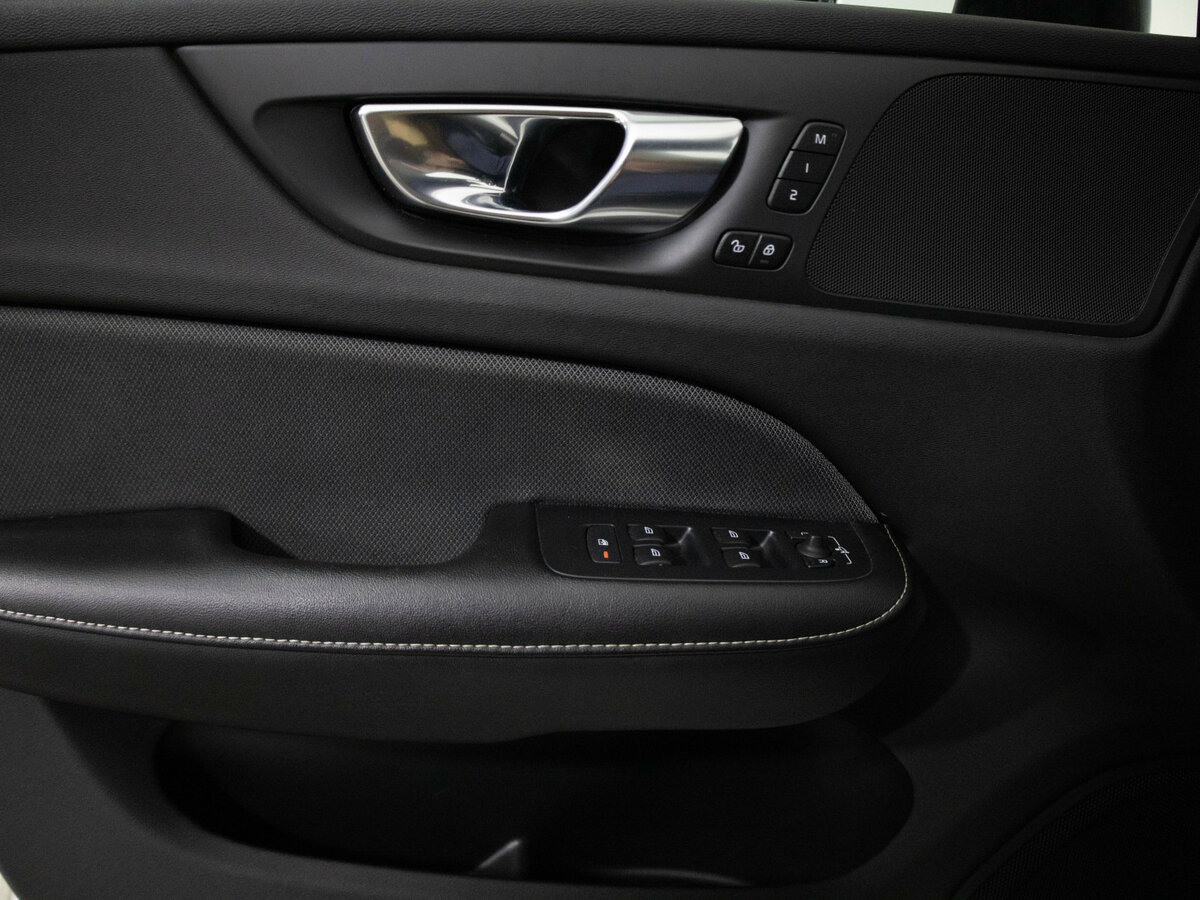 Купить Volvo S60 с пробегом. Фото: #12