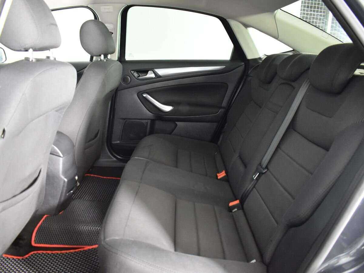 Купить Ford Mondeo с пробегом. Фото: #14