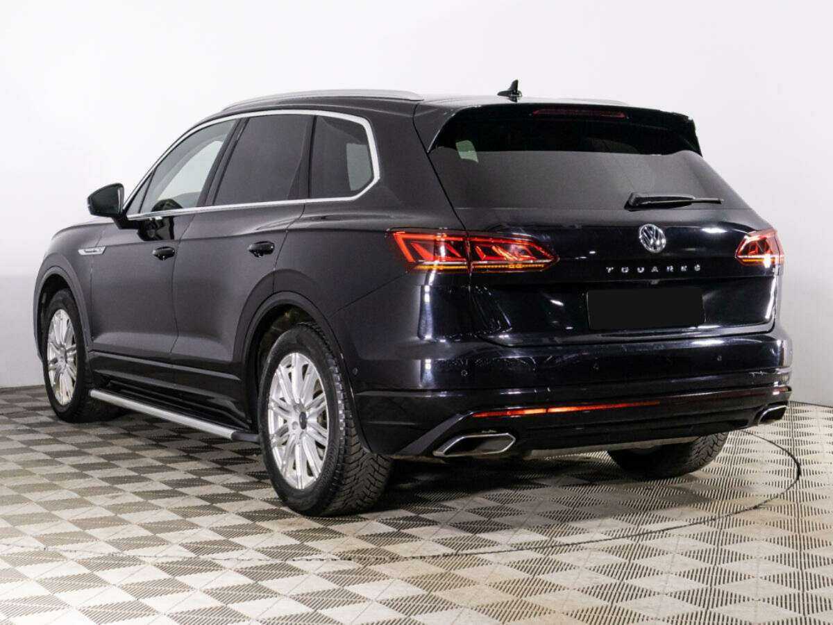 Купить Volkswagen Touareg с пробегом. Фото: #6