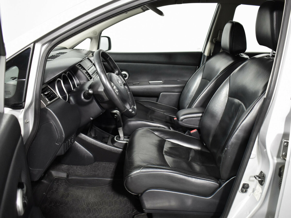 Купить Nissan Tiida с пробегом. Фото: #9