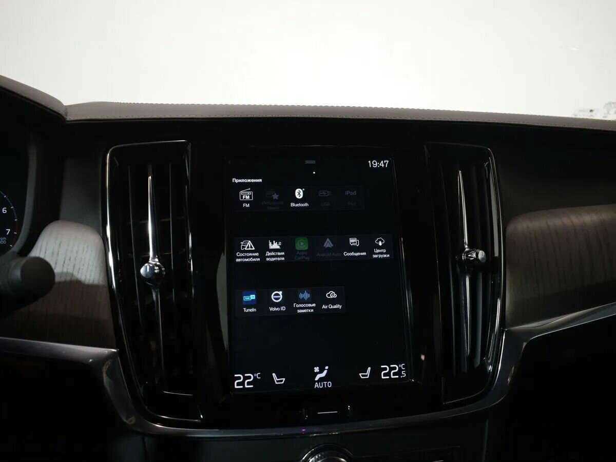 Купить Volvo S90 с пробегом. Фото: #25