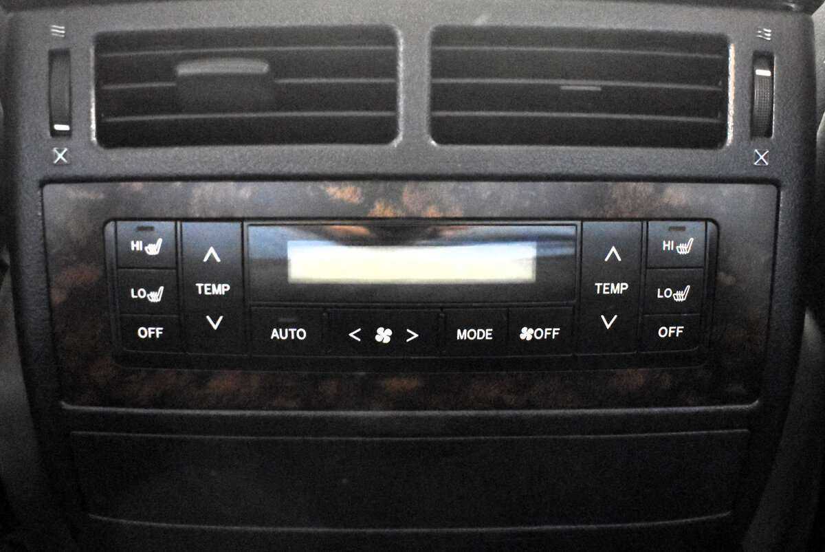 Купить Toyota Land Cruiser с пробегом. Фото: #18