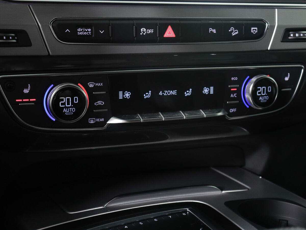 Купить Audi Q7 с пробегом. Фото: #16