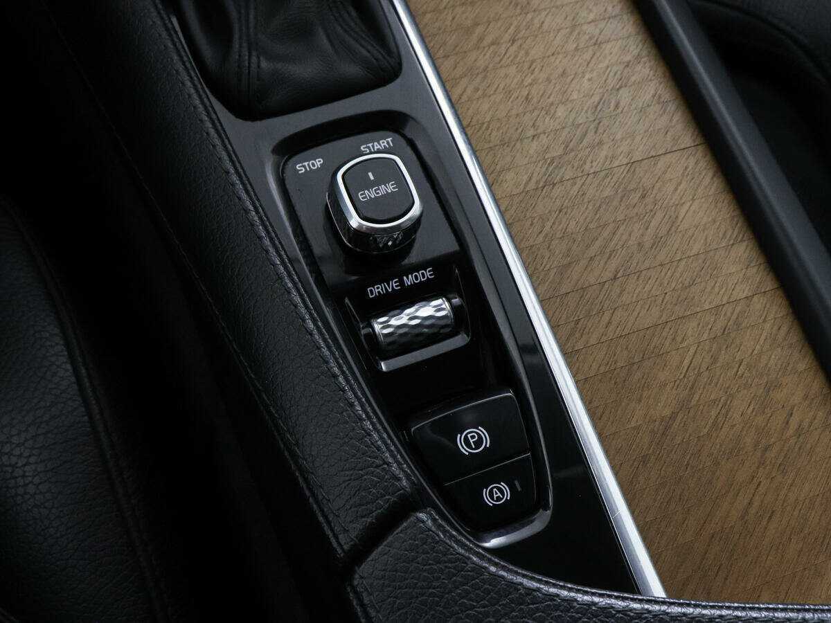 Купить Volvo XC90 с пробегом. Фото: #12