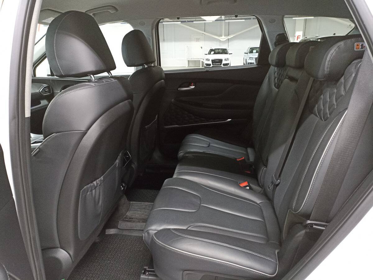 Купить Hyundai Santa Fe с пробегом. Фото: #11