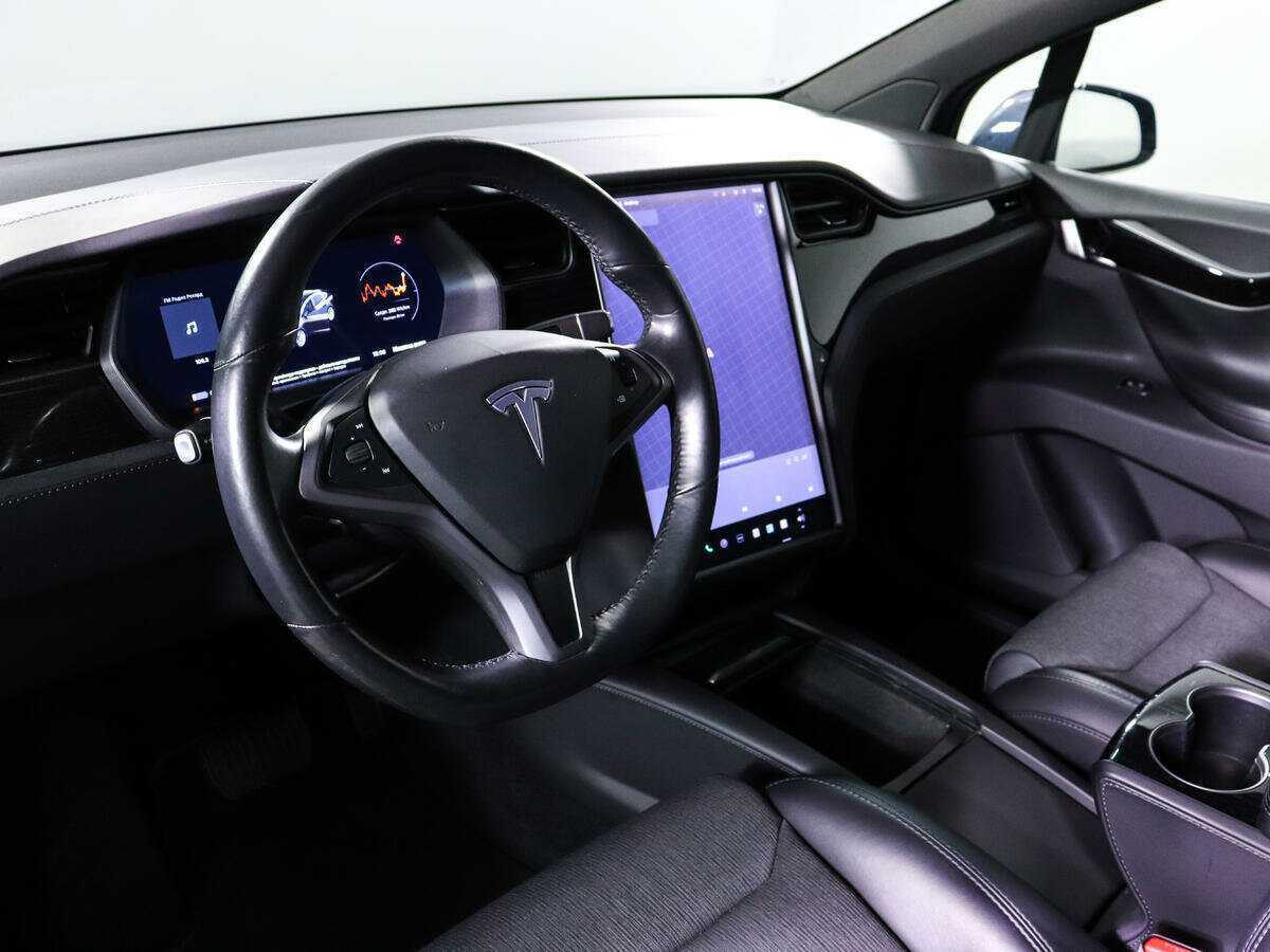 Купить Tesla Model X с пробегом. Фото: #10