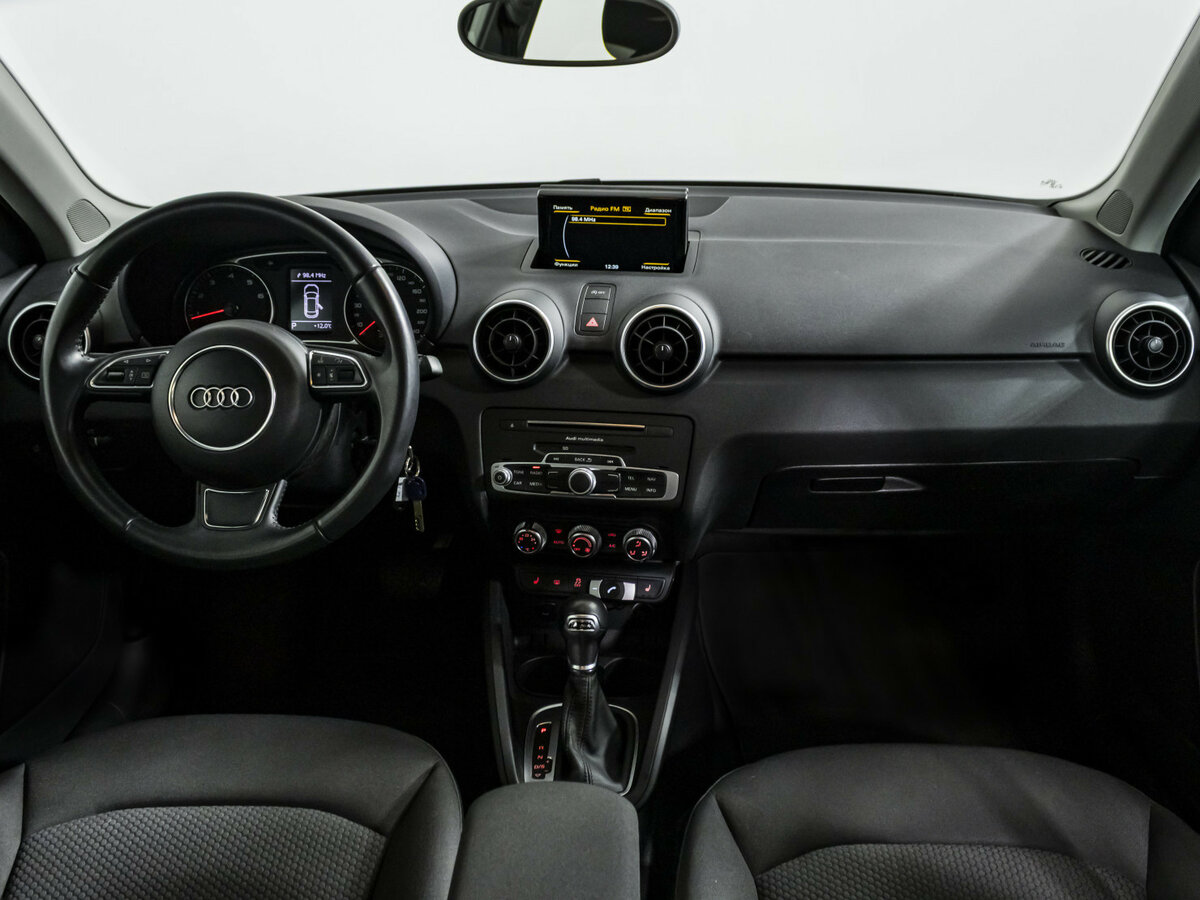 Купить Audi A1 с пробегом. Фото: #11