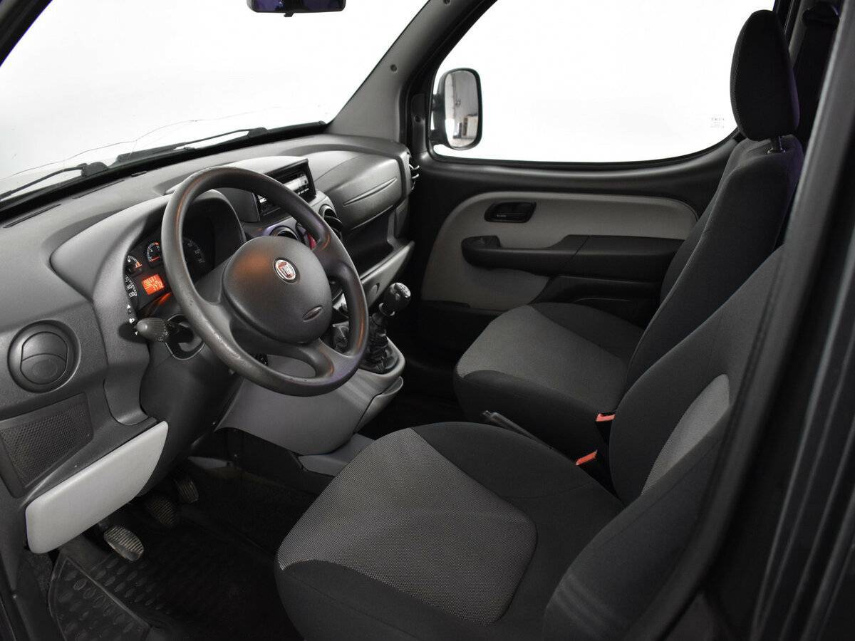 Купить Fiat Doblo с пробегом. Фото: #8