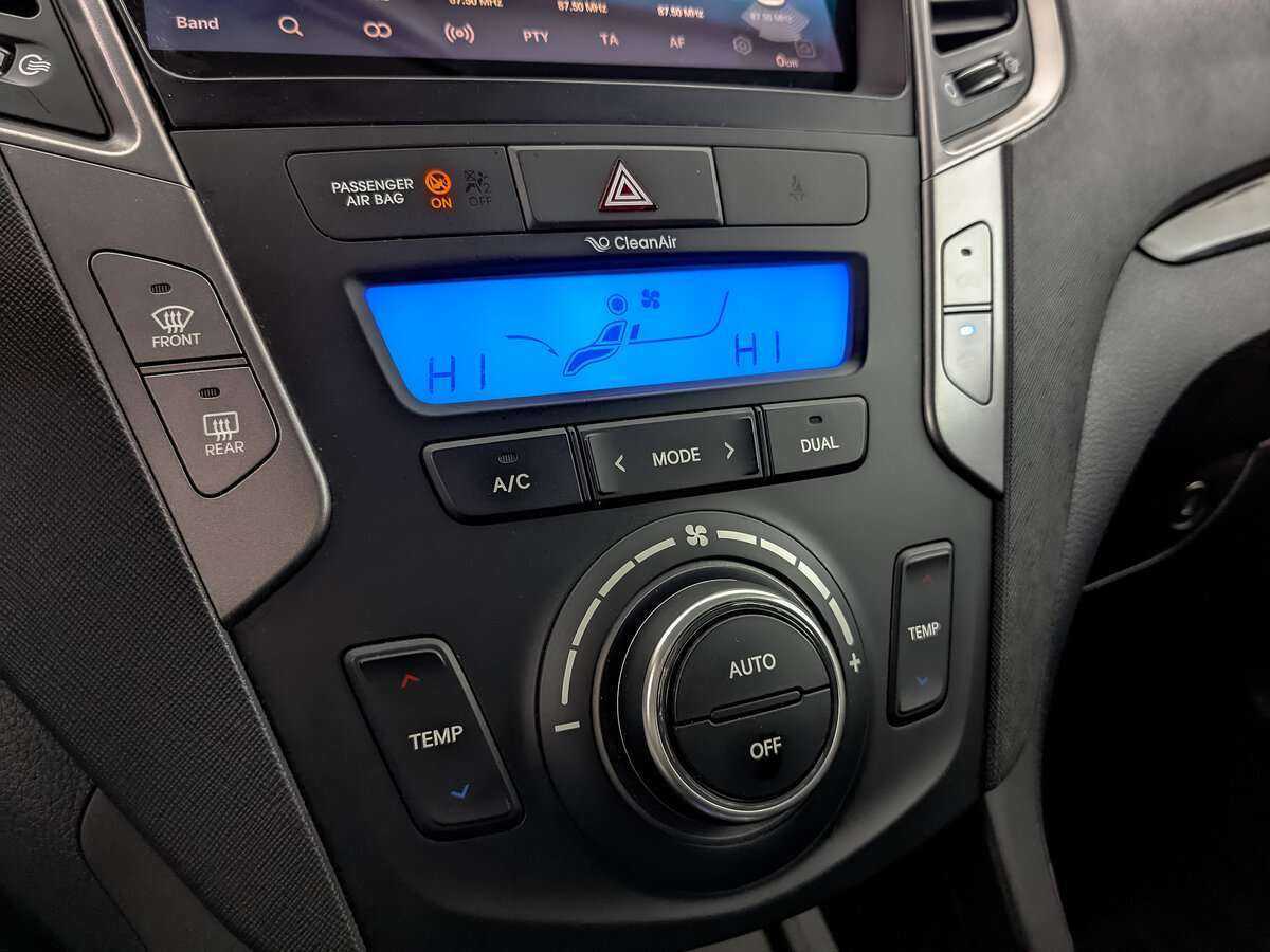 Купить Hyundai Santa Fe с пробегом. Фото: #16