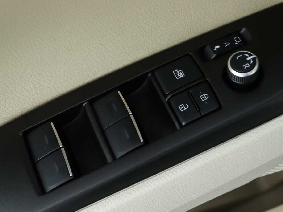 Купить Toyota Camry с пробегом. Фото: #16