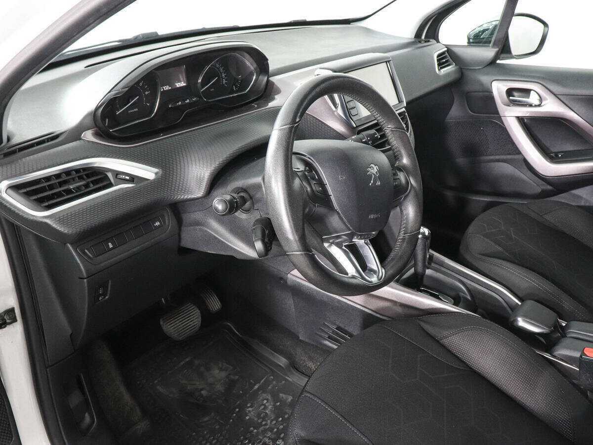 Купить Peugeot 2008 с пробегом. Фото: #8