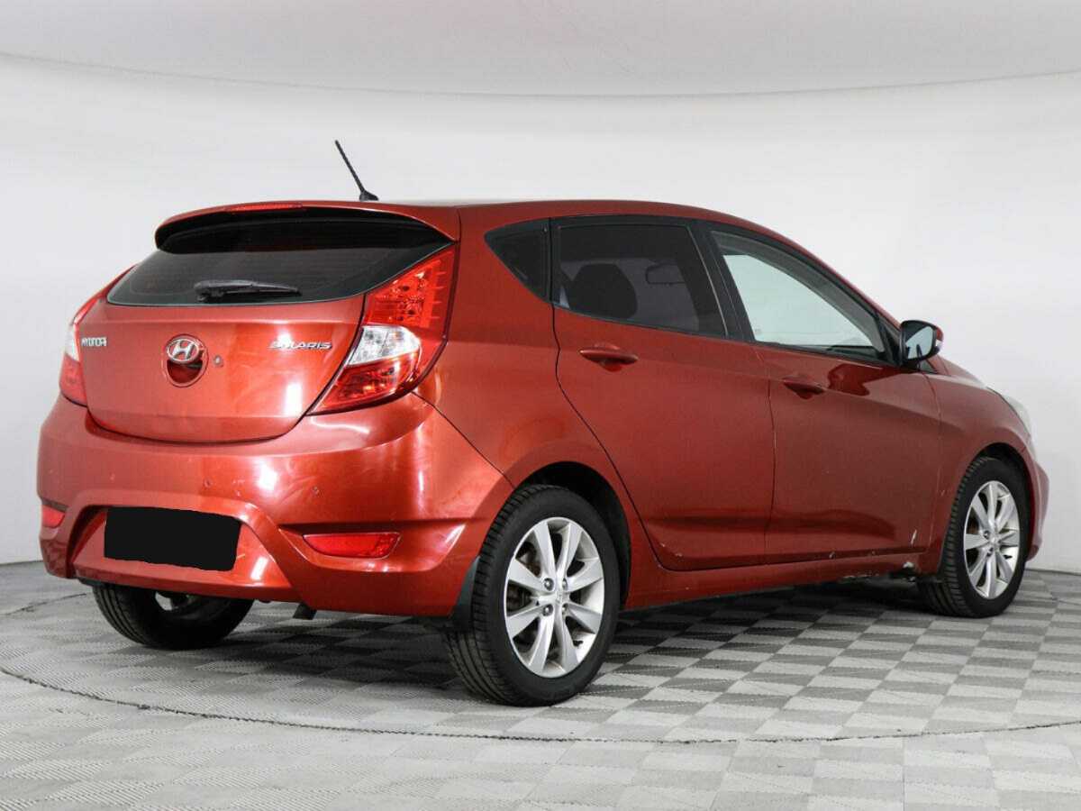 Купить Hyundai Solaris с пробегом. Фото: #2