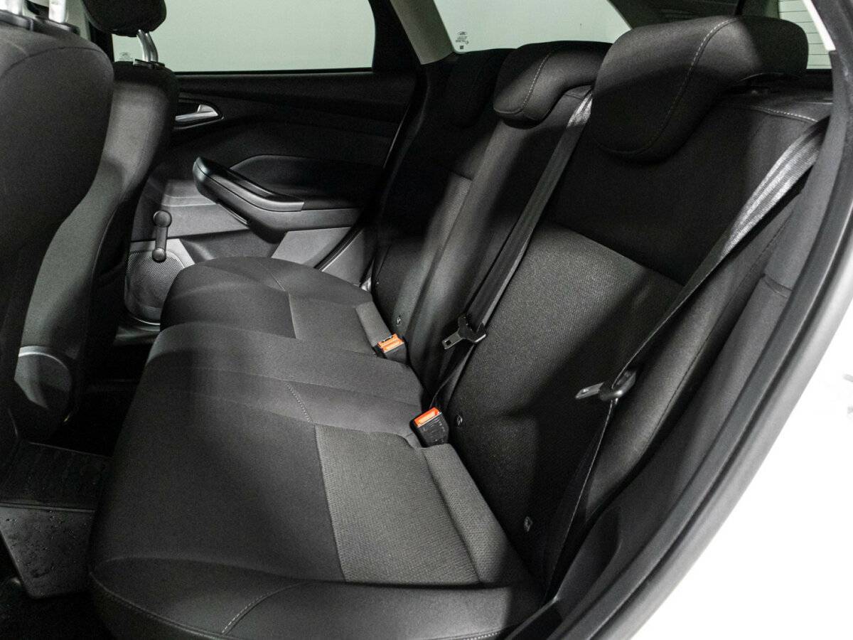 Купить Ford Focus с пробегом. Фото: #9