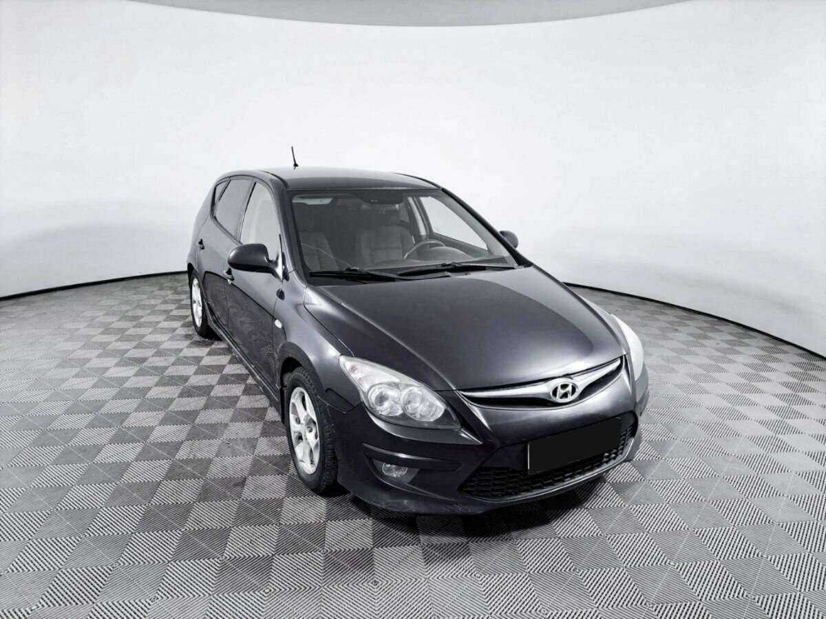 Купить Hyundai i30 с пробегом. Фото: #2