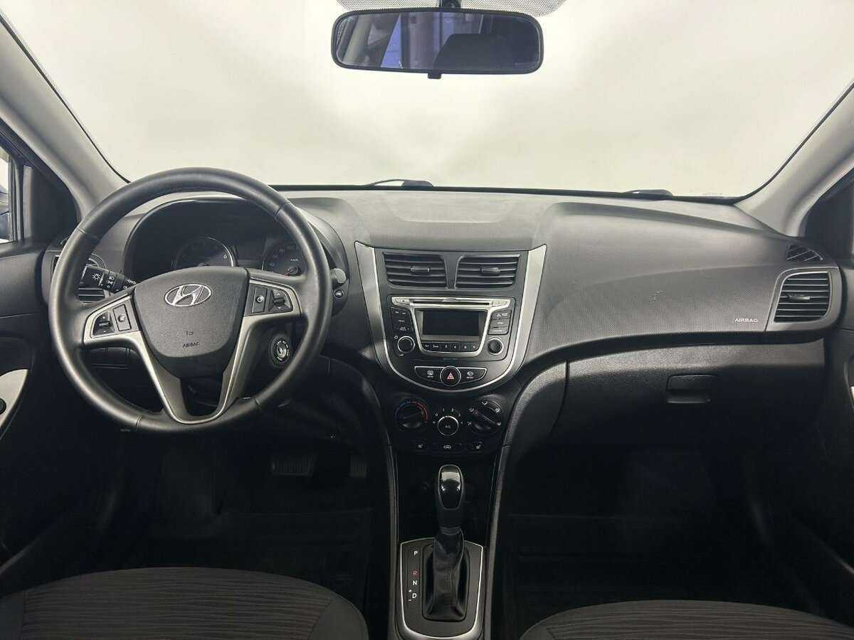 Купить Hyundai Solaris с пробегом. Фото: #6