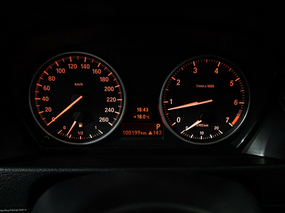 Купить BMW X1 с пробегом. Фото: #11