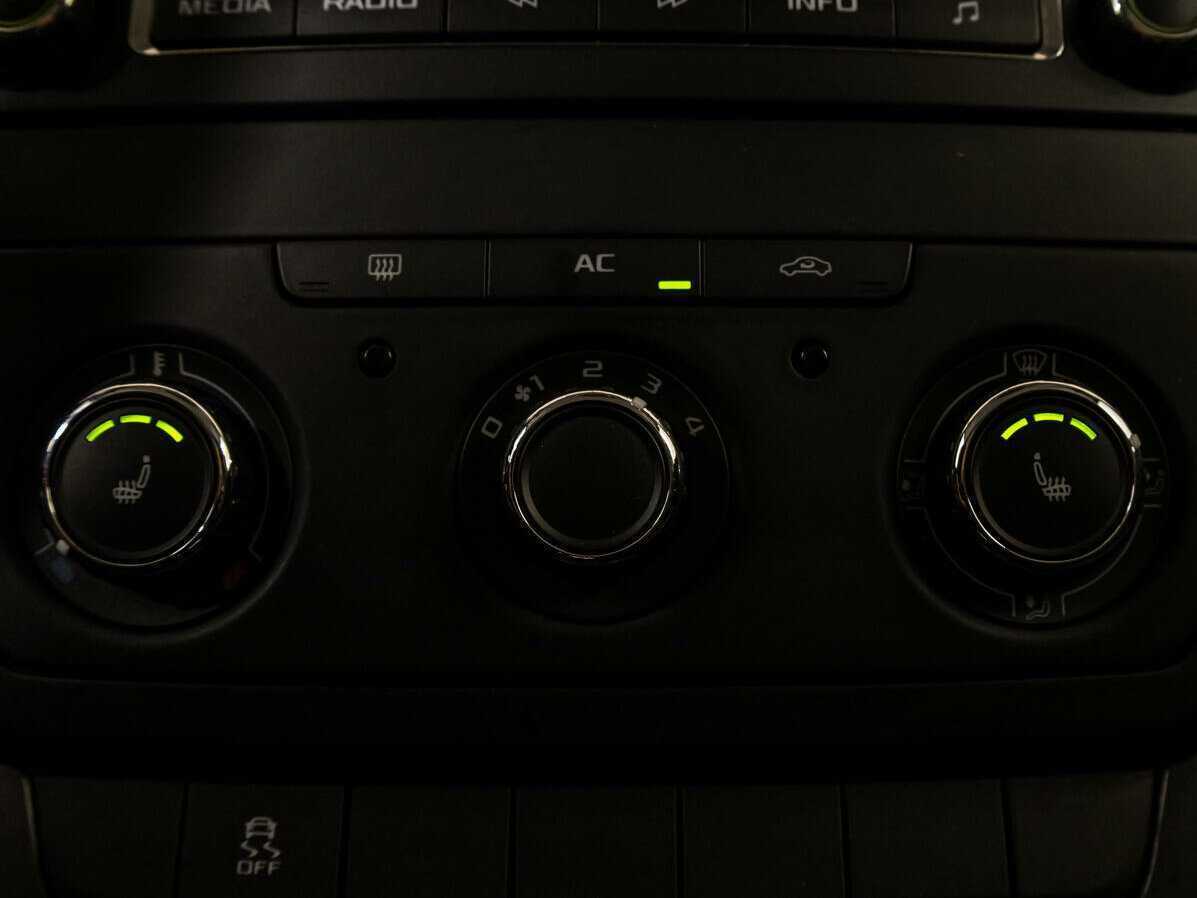 Купить Skoda Yeti с пробегом. Фото: #10