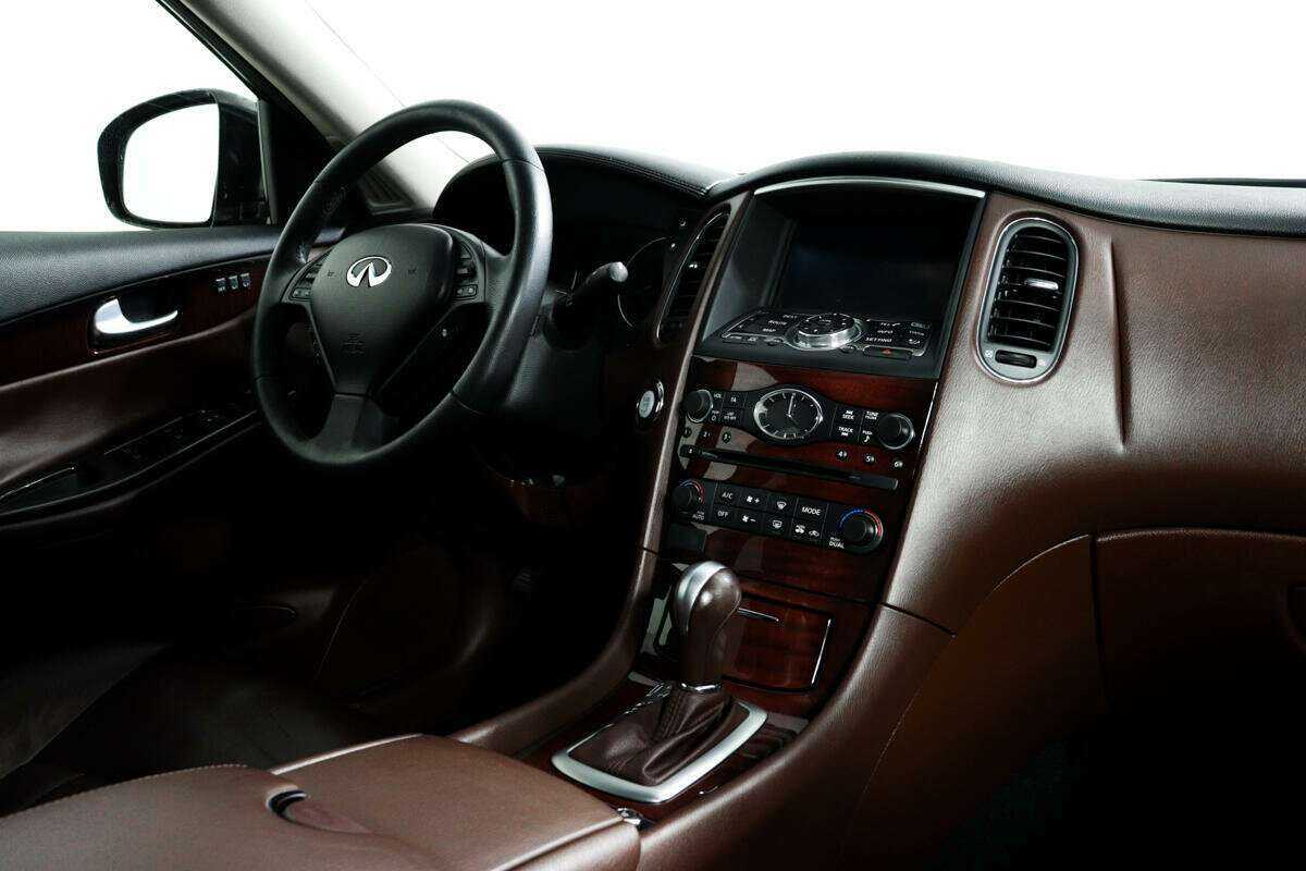 Купить Infiniti QX50 с пробегом. Фото: #8