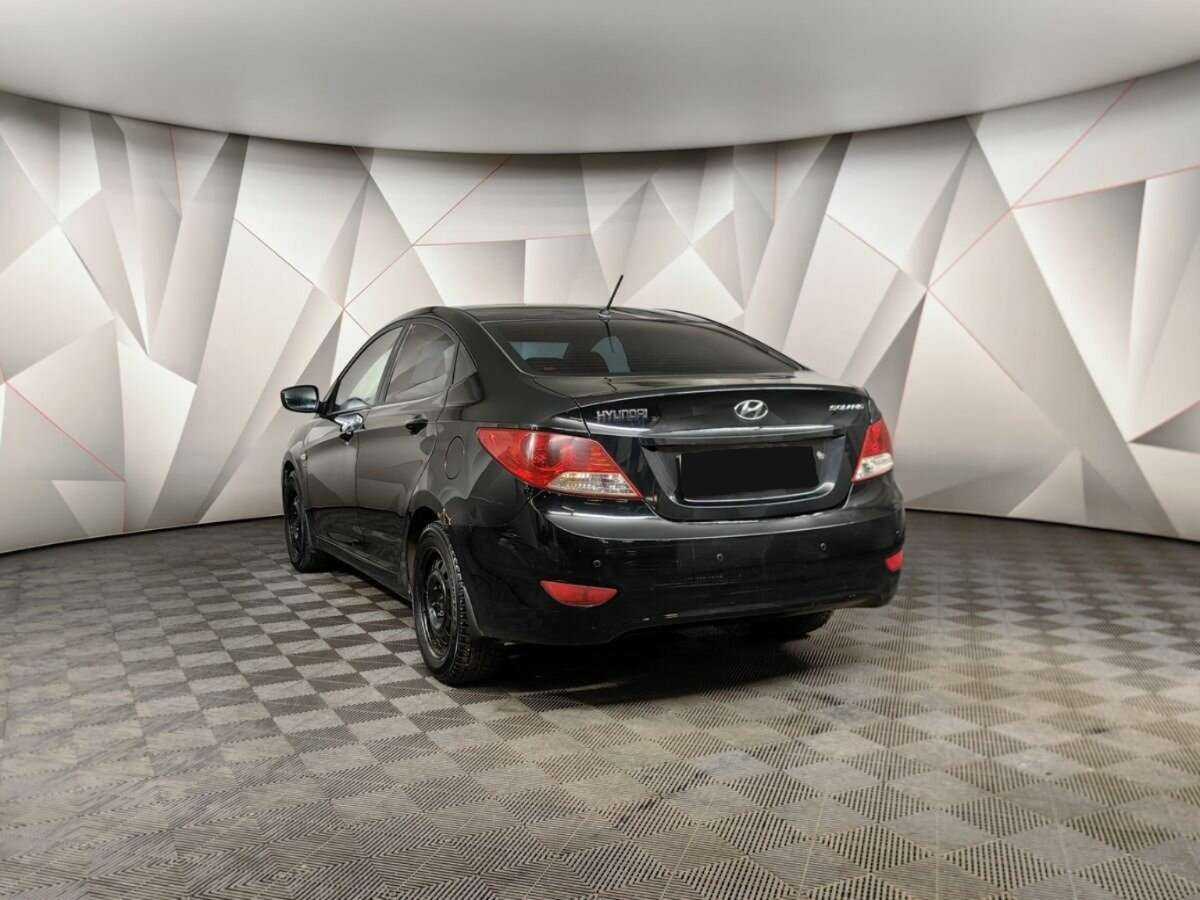 Купить Hyundai Solaris с пробегом. Фото: #3