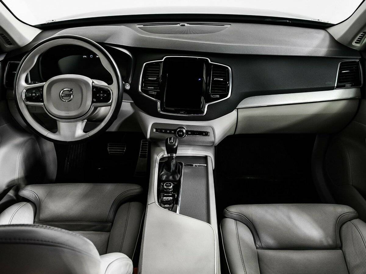 Купить Volvo XC90 с пробегом. Фото: #10
