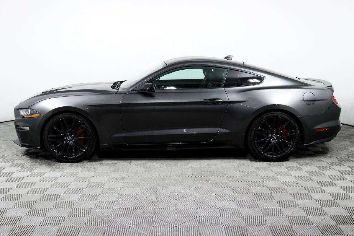 Купить Ford Mustang с пробегом. Фото: #7