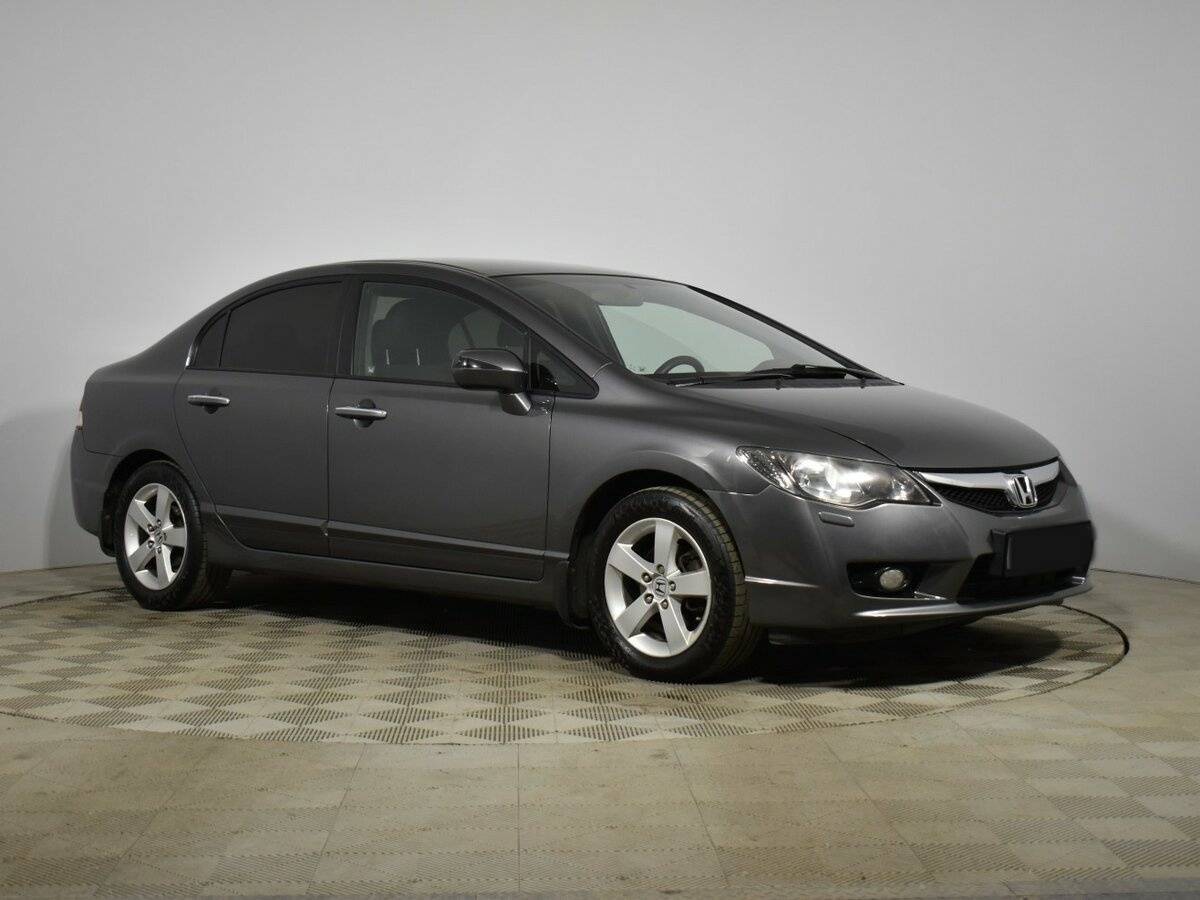 Купить Honda Civic с пробегом. Фото: #2