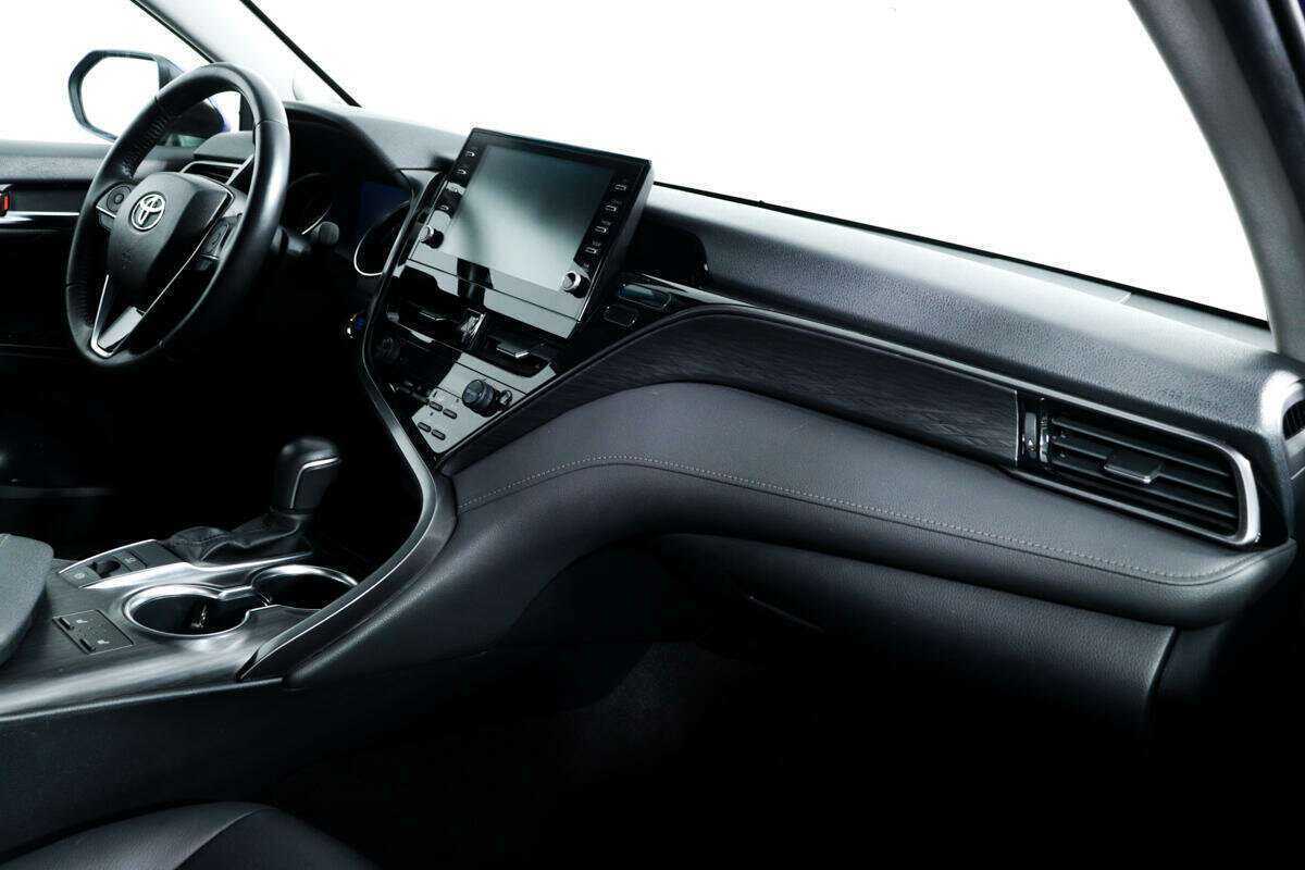 Купить Toyota Camry с пробегом. Фото: #8