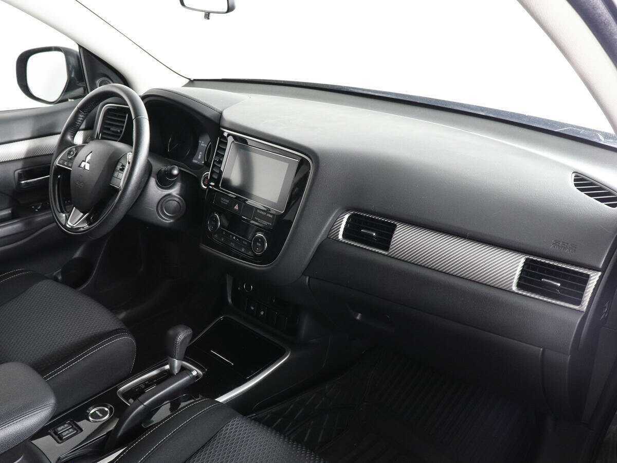Купить Mitsubishi Outlander с пробегом. Фото: #9