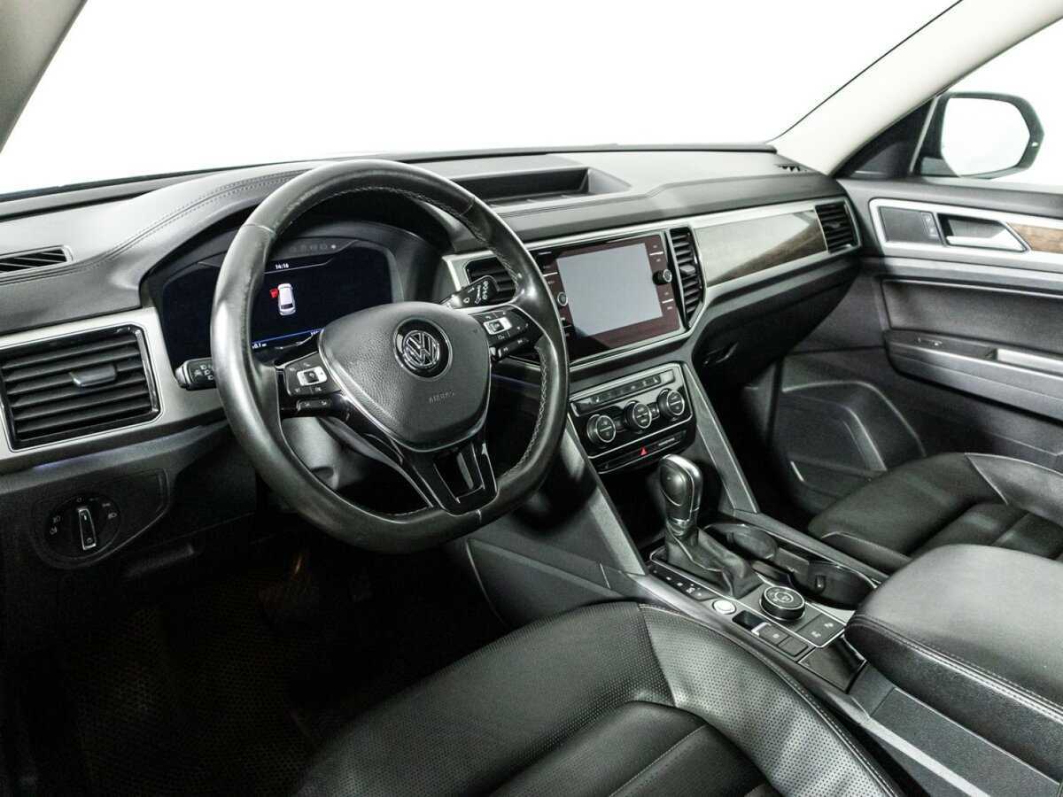 Купить Volkswagen Teramont с пробегом. Фото: #8
