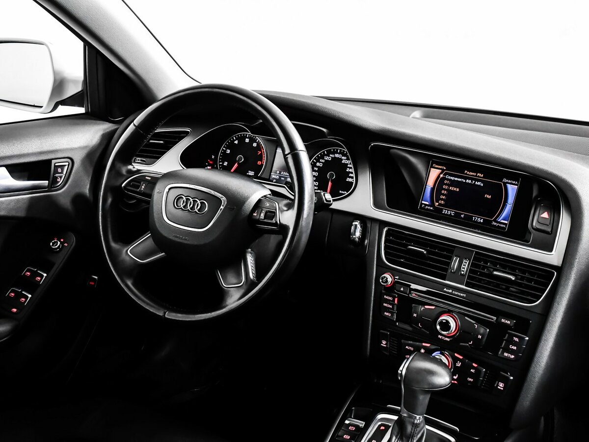 Купить Audi A4 с пробегом. Фото: #6