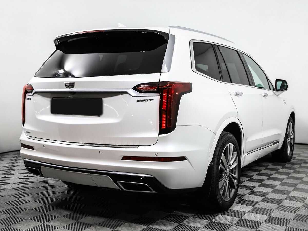 Купить Cadillac XT6 с пробегом. Фото: #4