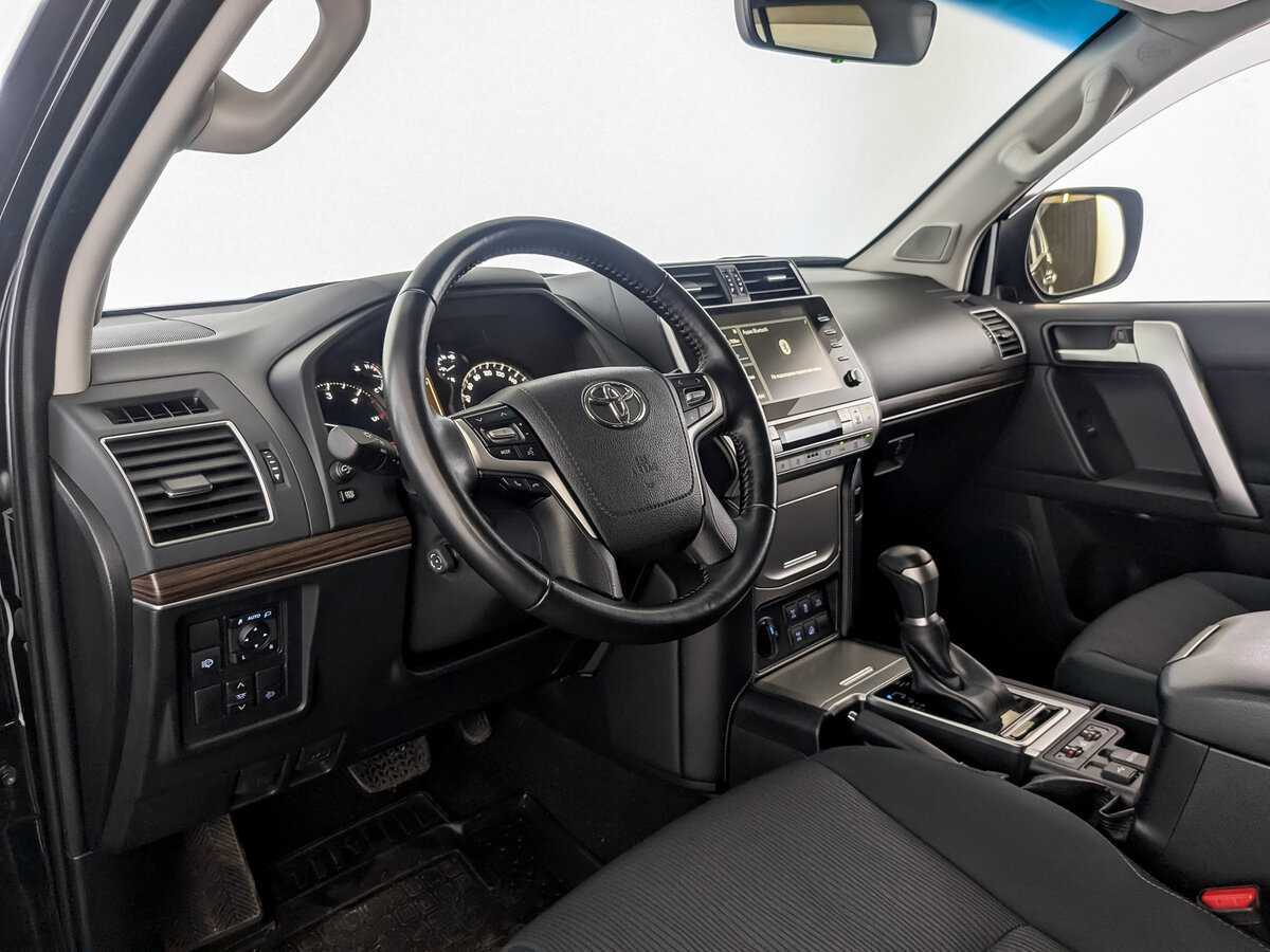 Купить Toyota Land Cruiser Prado с пробегом. Фото: #15