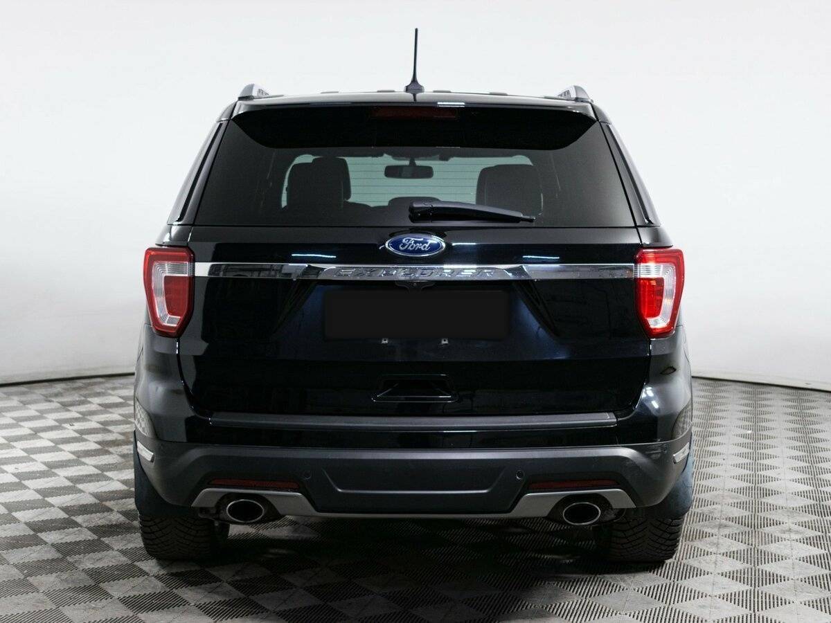 Купить Ford Explorer с пробегом. Фото: #5