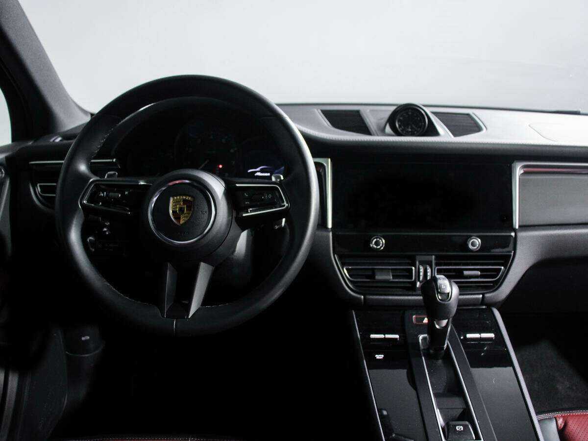 Купить Porsche Macan с пробегом. Фото: #9