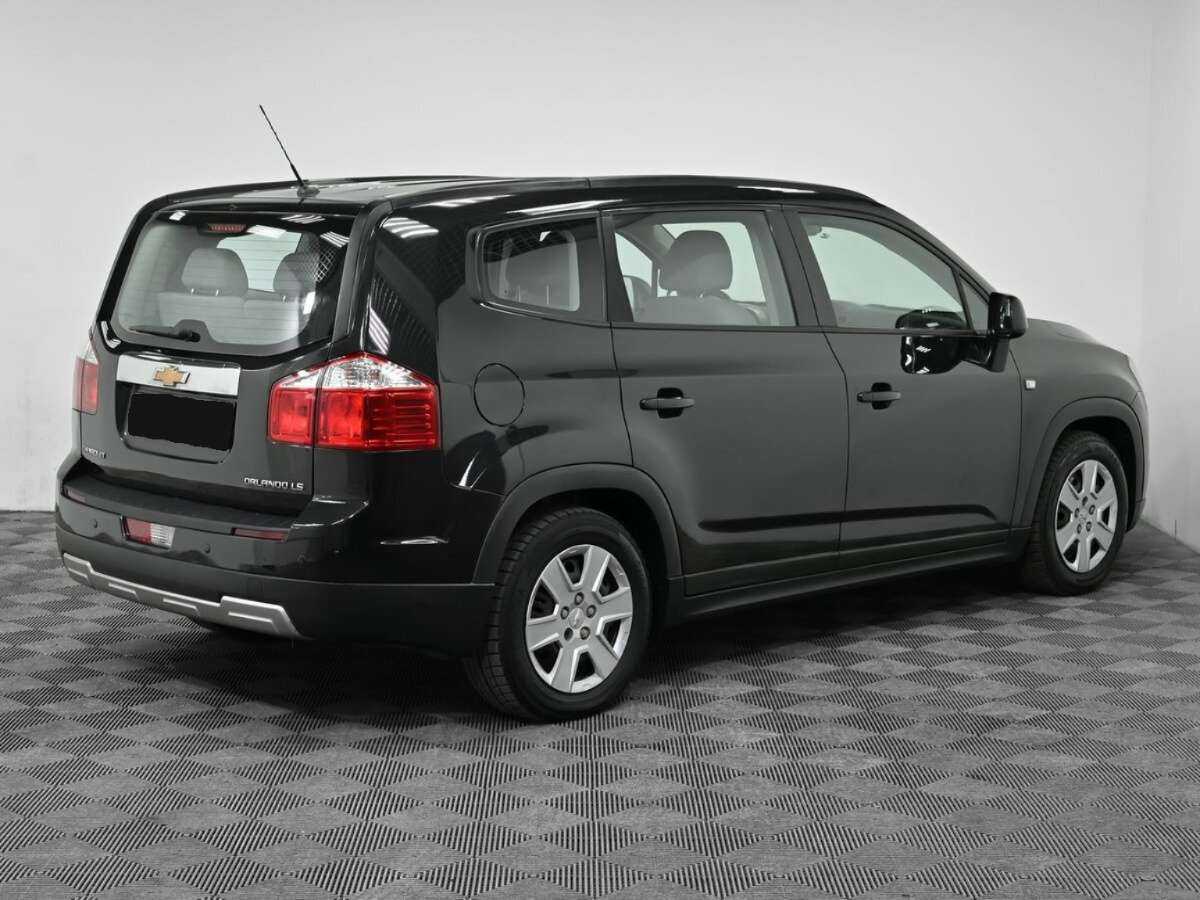 Купить Chevrolet Orlando с пробегом. Фото: #1
