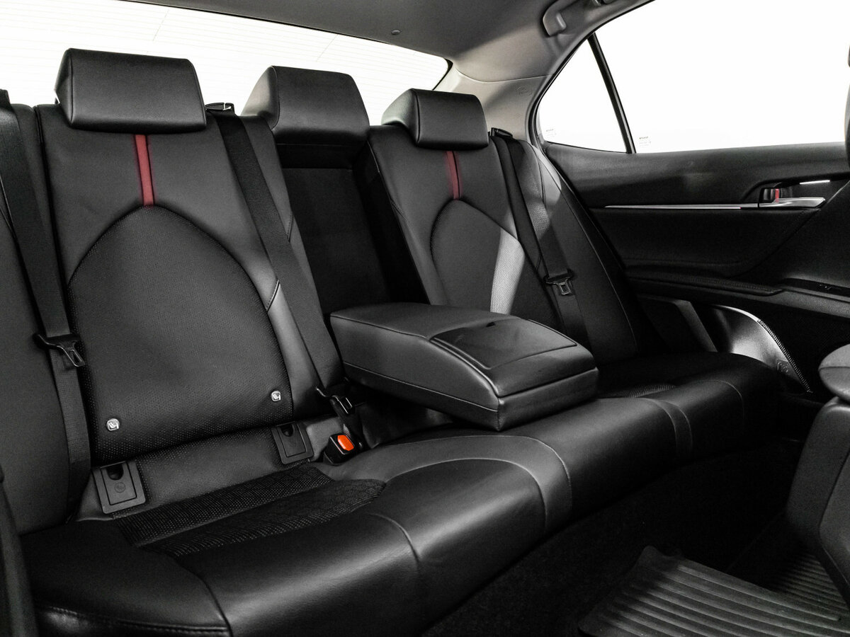 Купить Toyota Camry с пробегом. Фото: #24