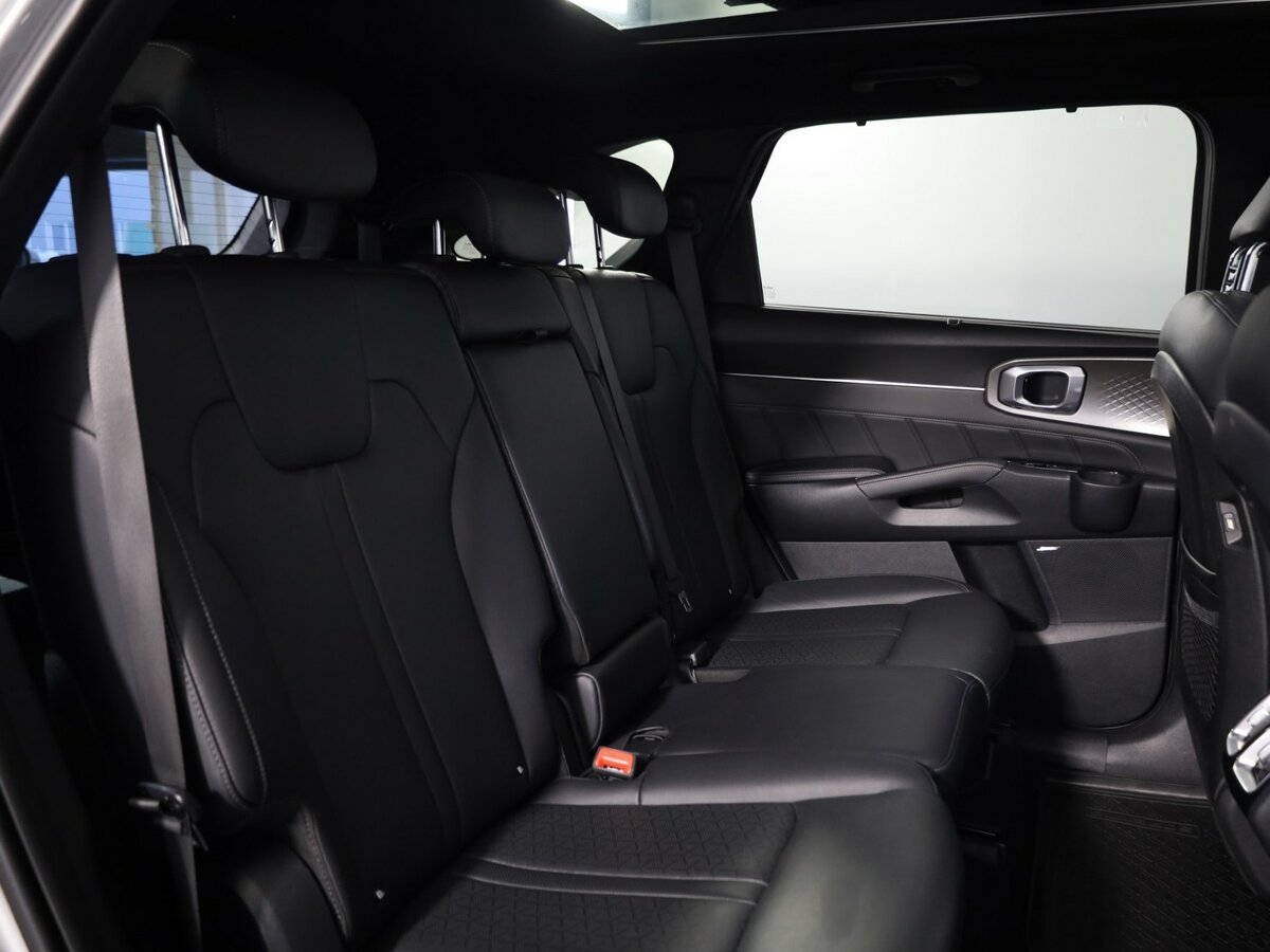 Купить Kia Sorento с пробегом. Фото: #12