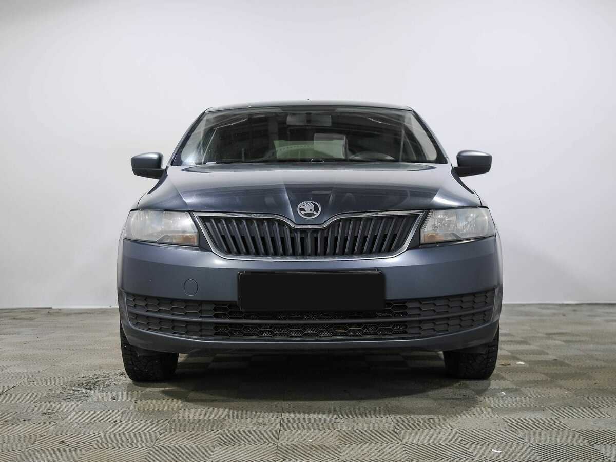 Купить Skoda Rapid с пробегом. Фото: #1