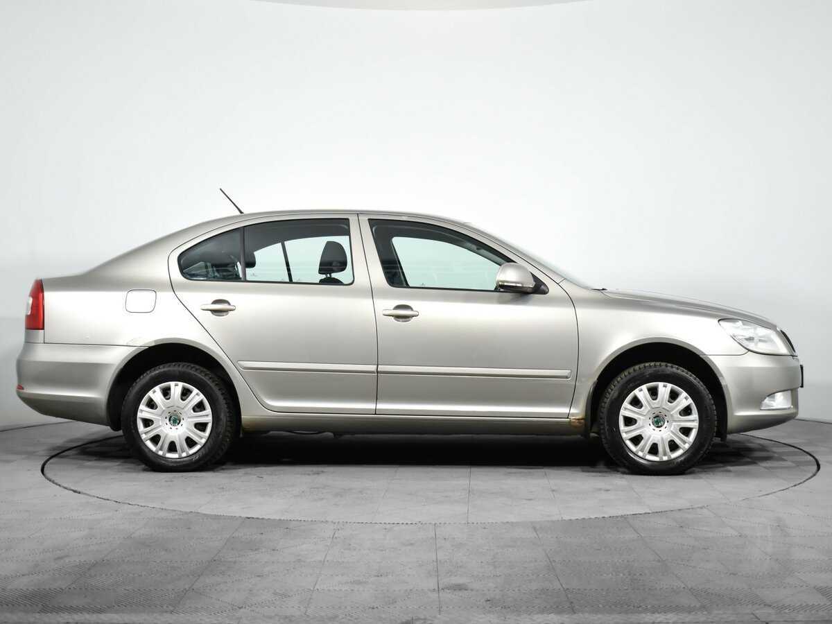 Купить Skoda Octavia с пробегом. Фото: #3