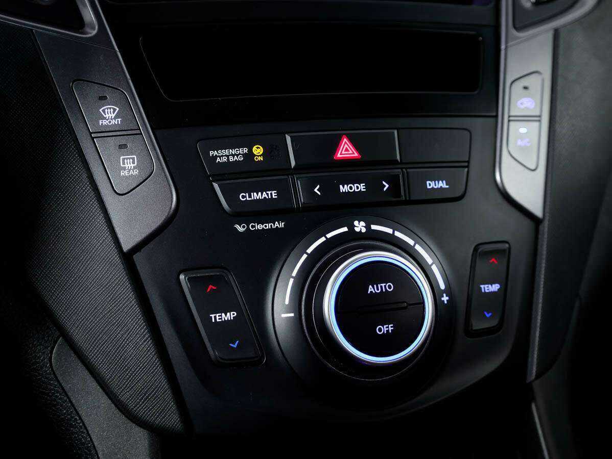 Купить Hyundai Santa Fe с пробегом. Фото: #16