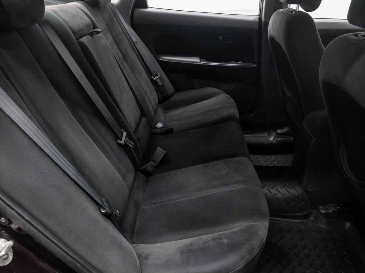 Купить Hyundai Elantra с пробегом. Фото: #8