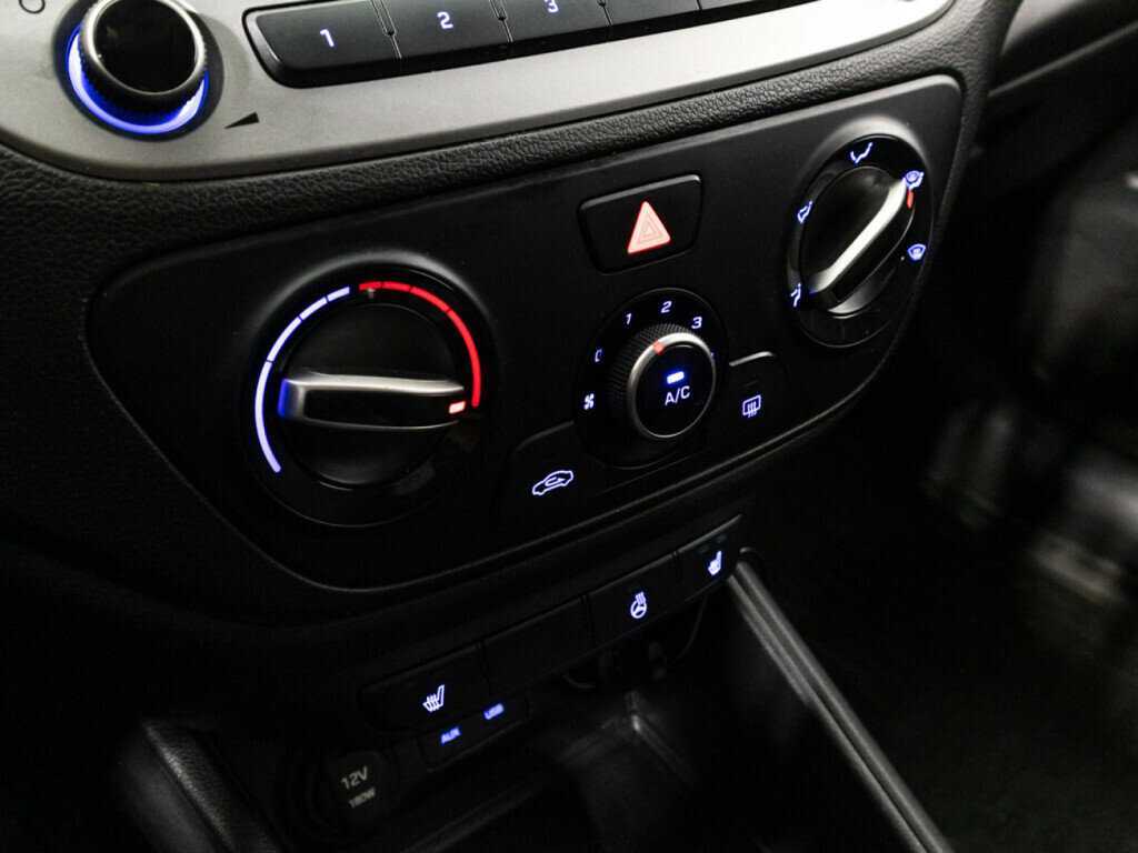 Купить Hyundai Solaris с пробегом. Фото: #14