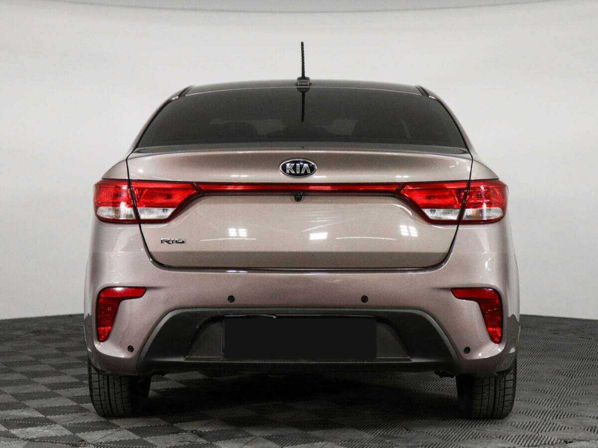 Купить Kia Rio с пробегом. Фото: #5