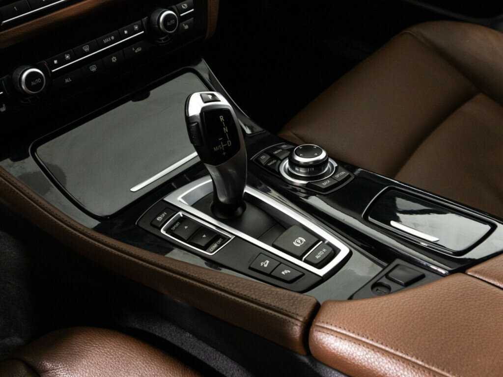 Купить BMW 5 серии с пробегом. Фото: #17